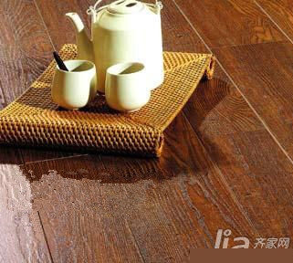 冬季家居保养术 强化地板保养有窍门