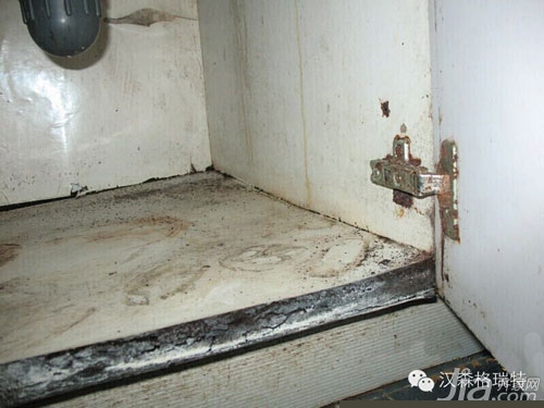 不怕漏水的橱柜柜体——实木多层板