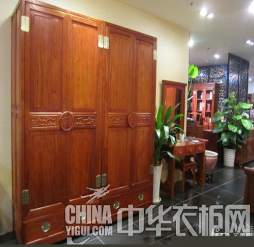 红木衣柜光合反作用 难以抵制紫外线伤害