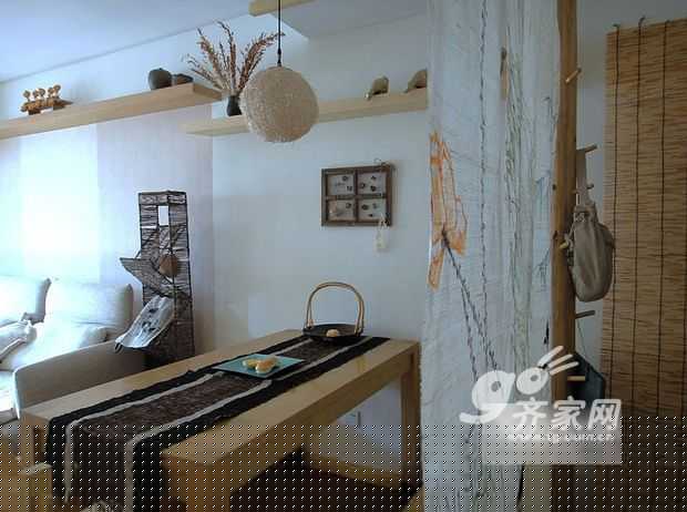 榻榻米上做大床 21万装宁静原木小复式