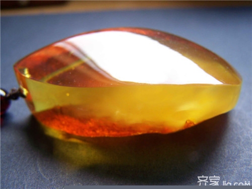 琥珀是怎么形成的  居然这么神奇