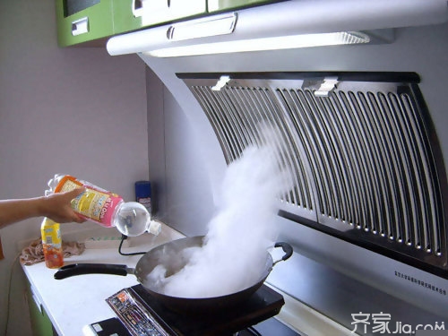 油烟机清洗方法  教你如何亲自解决