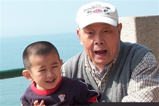 让你爷爷教你怎么过大年