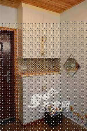 70平小窝装修大畅想 用钱砸出现代混搭风
