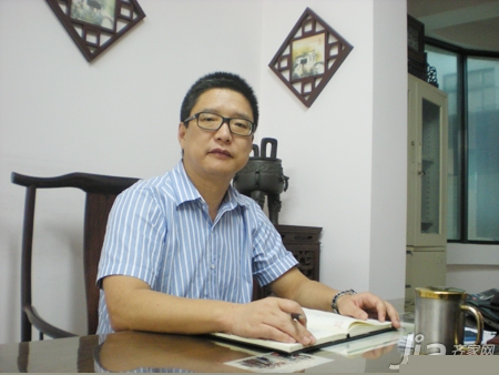 家博会专访摩恩龙头黄逸文 保质保量冲刺120万