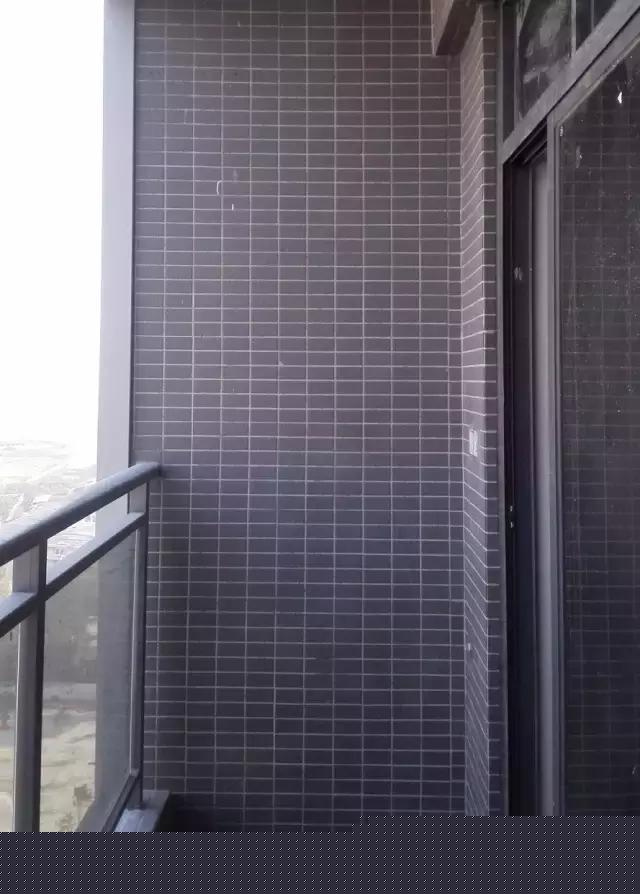 一个普通阳台变身空中花园的 全过程