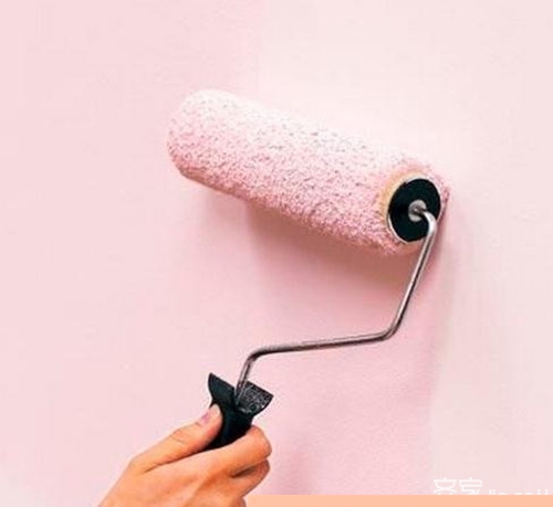 自己怎么刷墙漆 提醒:DIY刷墙漆必看法则“一底二面”不能少