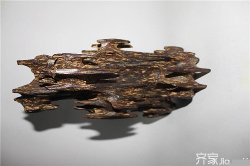 沉香的鉴别 怎样鉴别沉香的真假