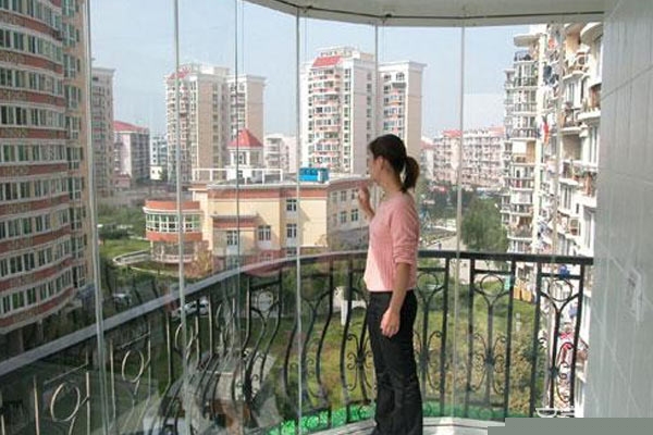 什么材质的阳台防盗窗好呢