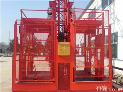 【建材机械】物料提升机安装规范  物料提升机型号 
