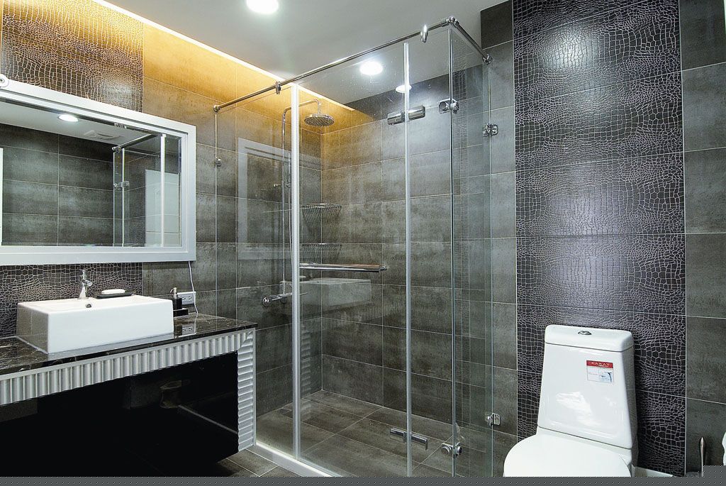 钢化玻璃淋浴房自爆的原因 这个隐患要重视