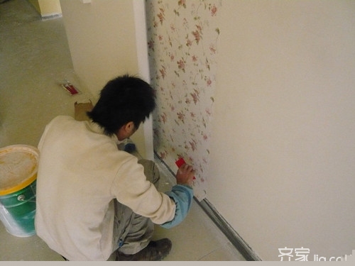 贴壁纸用什么胶好 黄晓明为你揭晓